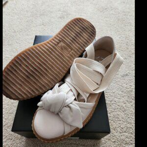 PUMA Fenty x Bow Creeper Sandals size 8.5- Pink Oatmeal